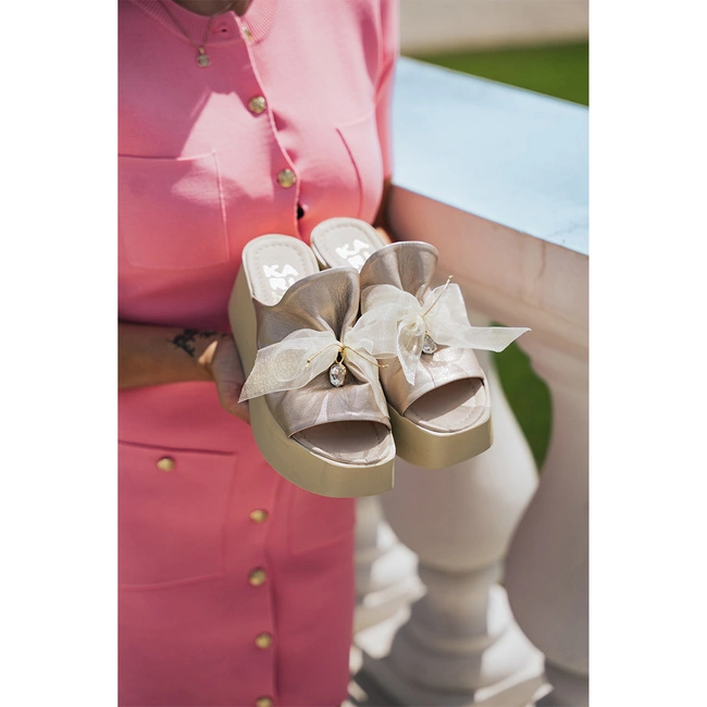 Šľapky Karino - 4976/074-P Złoty/Lico