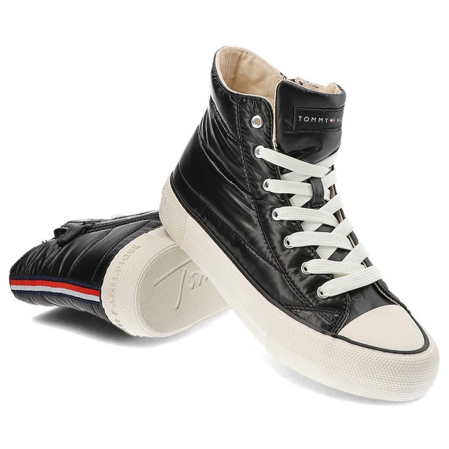 Plátenky Tommy Hilfiger - T3A9-32290-1437999-High Top Lace-Up Sneaker Black 999