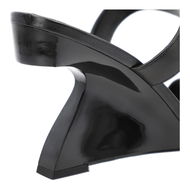 Šľapky KARL LAGERFELD - KL34611 000 Black Lthr