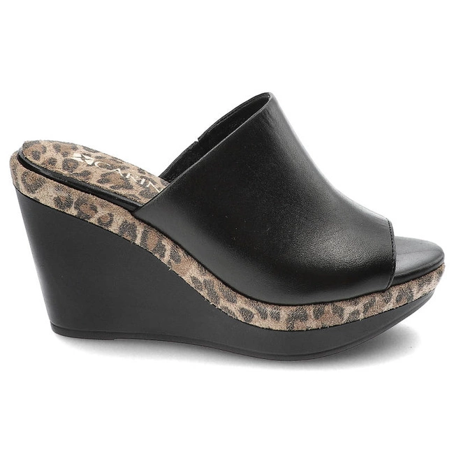 Šľapky Carinii - B8648_-E50-M60-000-D72 Czarny/Pantera