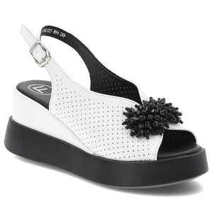 Sandále FILIPPO - DS6076/25 WH Biały