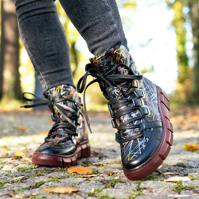 Šnúrovacie Členkové Topánky Maciejka - 06158-01/00-7 Czarny