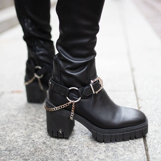 Čižmy Carinii - B8574_-E50-000-000-E88 Czarny