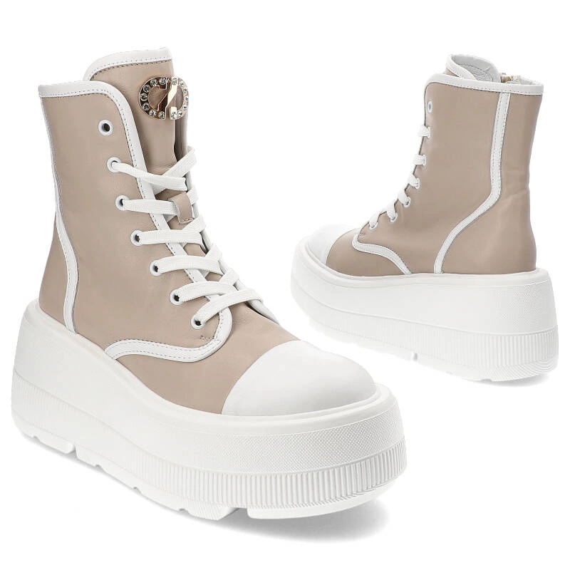 Členkové Topánky Carinii - B9373_-L46-T32-000-G36 Beż/Biały