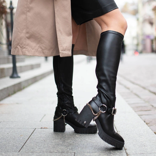 Čižmy Carinii - B8574_-E50-000-000-E88 Czarny