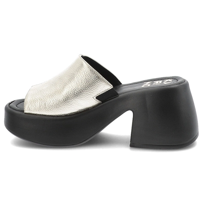 Šľapky KARINO - 5349/112-P C.Złoty/Lico