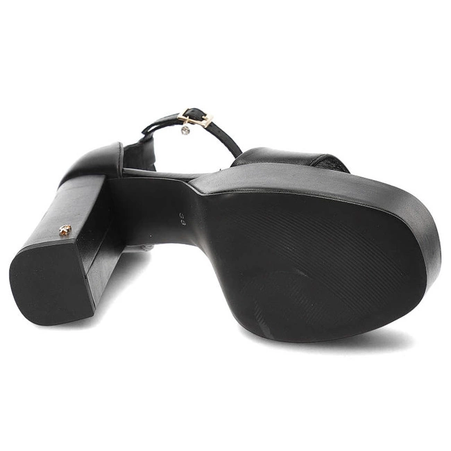 Sandále Carinii - B8919_-E50-000-000-F73 Czarny