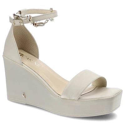 Sandále Carinii - B8032_-772-000-000-F09 Beż