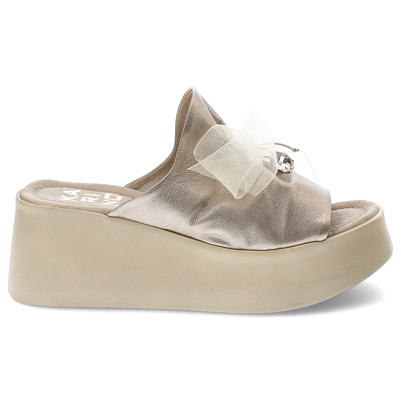 Šľapky Karino - 4976/074-P Złoty/Lico