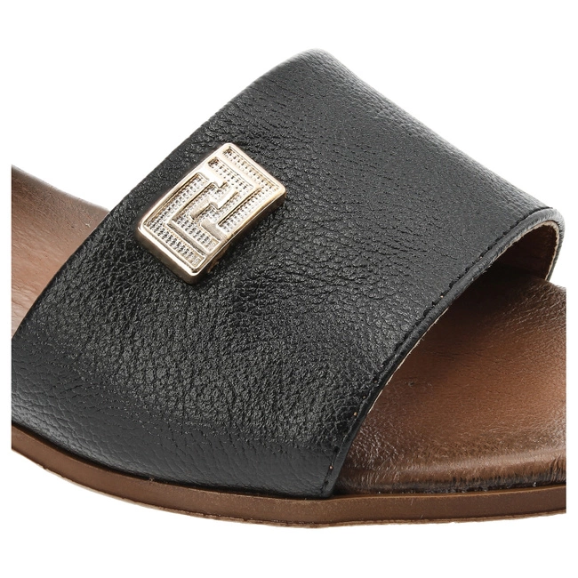 Sandále Armodo - 40415 V.Czarne+Zł