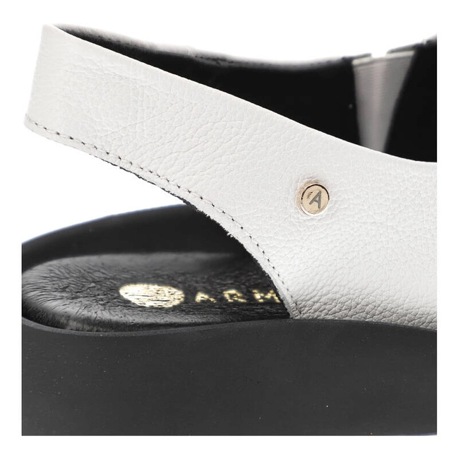 Sandále Armodo - 40256 V.Biały