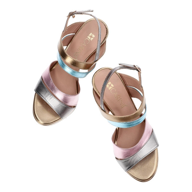 Sandále Carinii - B8961_-S65-S66-S67-000 Złoty