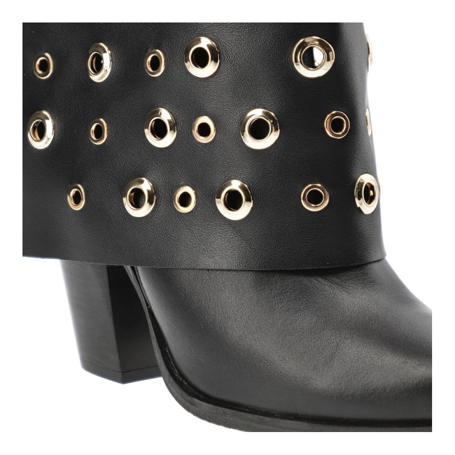 Čižmy Carinii - B10052_-E50-000-000-E72 Czarny