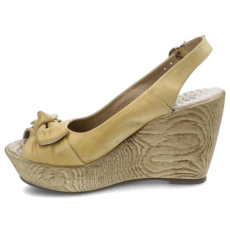 Sandále Carinii - B1387 Galanterka Angel 1516