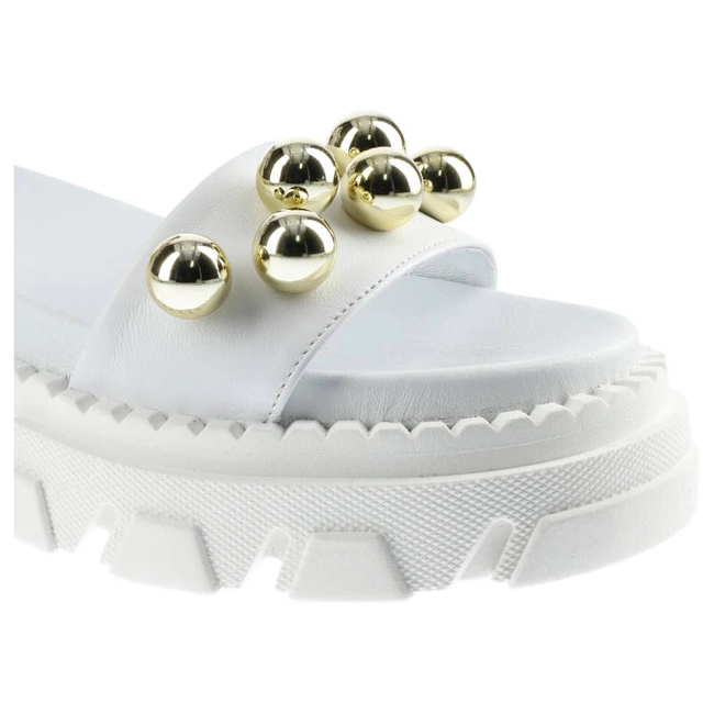 Sandále Carinii - B7226_-L46-000-000-E49 Biały