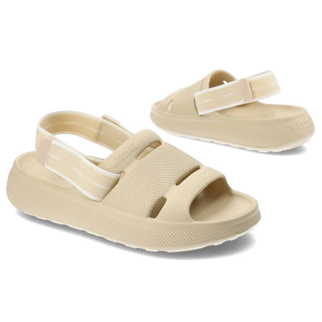 Sandále Mustang - 1465-801-4 Jasnobeżowe 52C0175