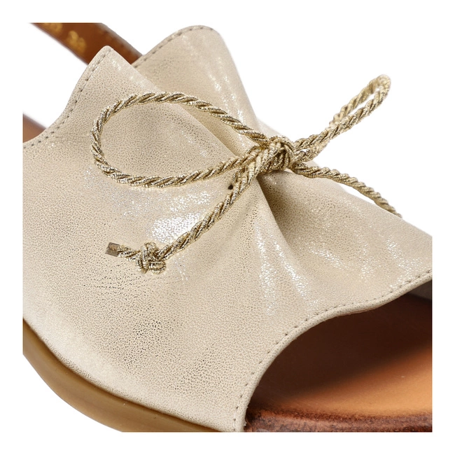 Sandále CAMBELL - 25-00657GD Złoty