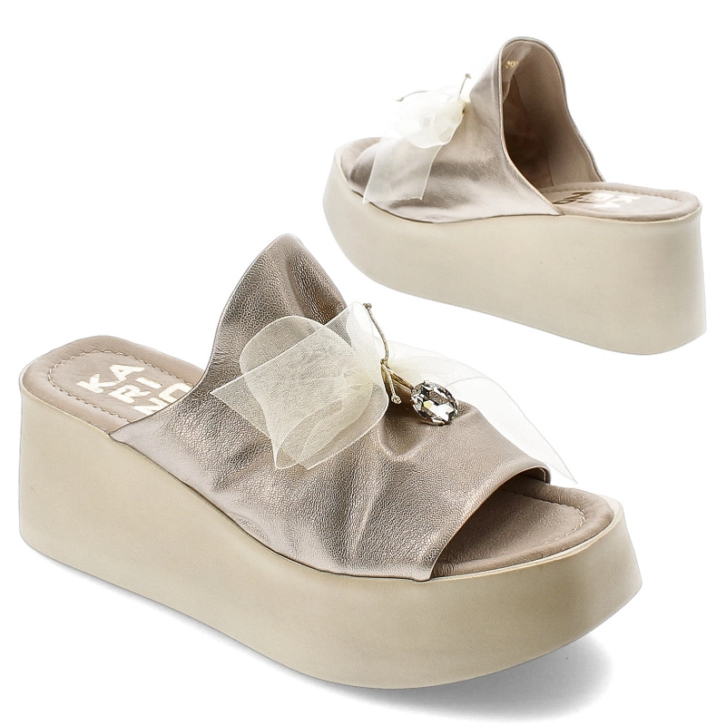 Šľapky Karino - 4976/074-P Złoty/Lico