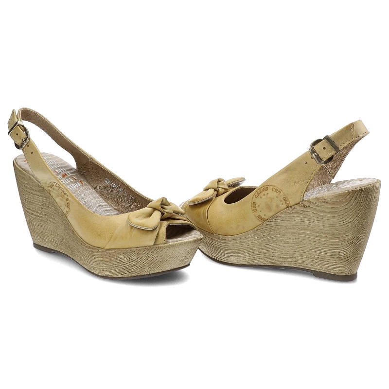 Sandále Carinii - B1387 Galanterka Angel 1516